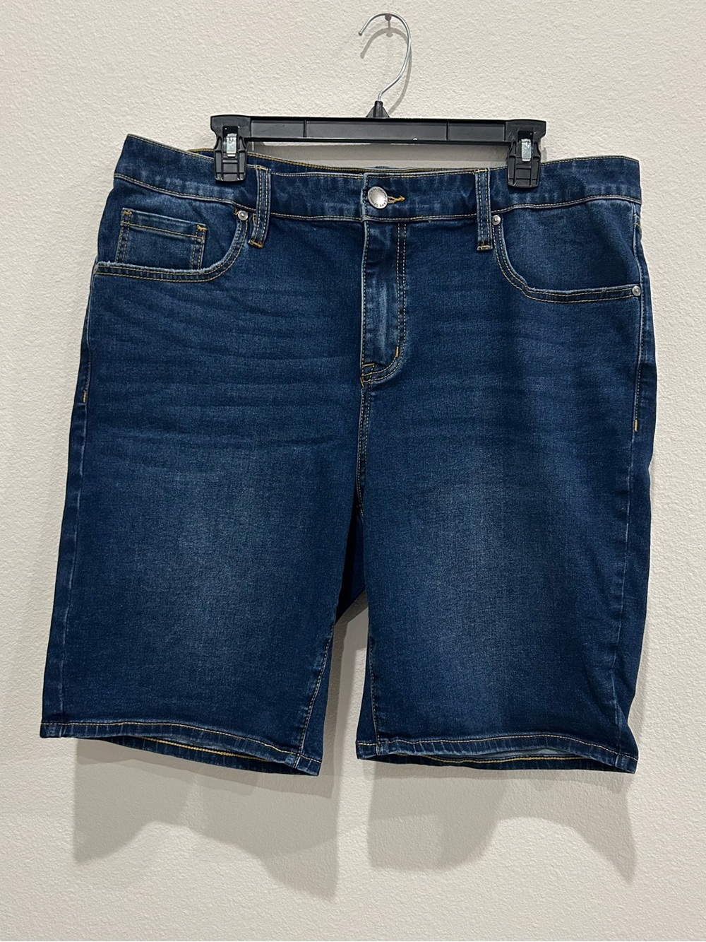 Lane Bryant Dark Blue Denim Jean Bermuda Shorts, like new, size 18